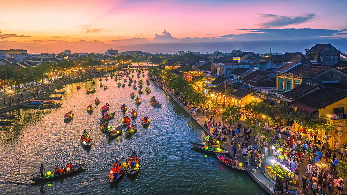 Hoi An By Night & COFFEE FESTIVAL
